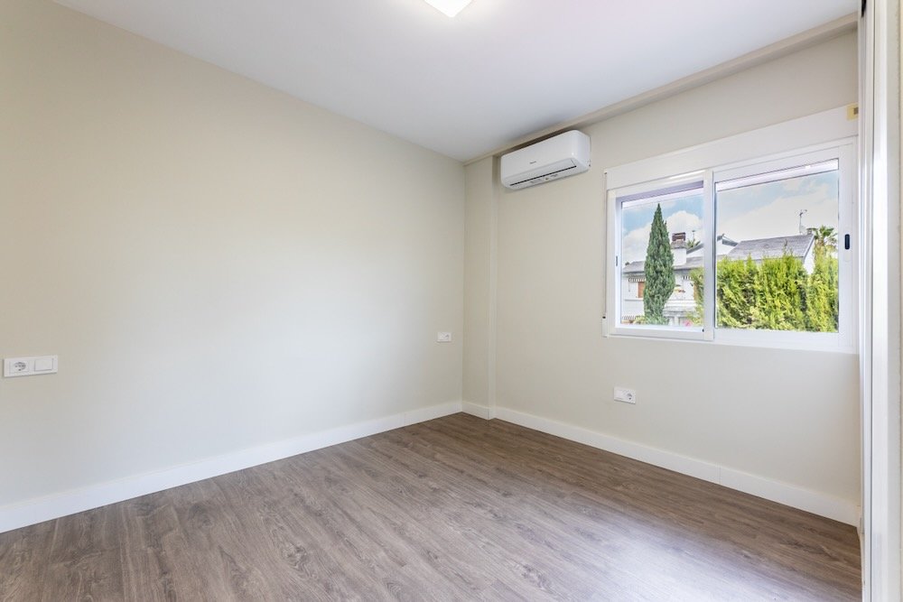 Property 2443 - Image 59